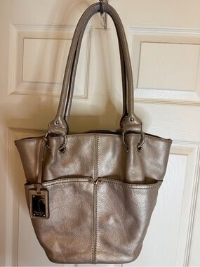 Tignanello Metallic Champagne Gold Pebbled Leather Hobo Handbag Silver Hardware